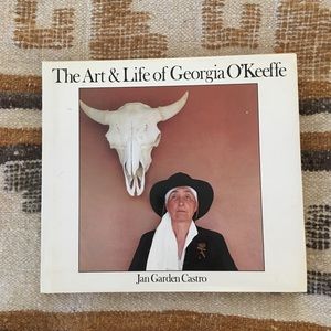 Vintage • The Art & Life of Georgia O’Keeffe